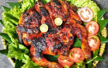 Resep Ayam Bakar Empuk dan Gurih, Rahasia Bumbu Meresap Sempurna untuk Santapan Spesial Keluarga