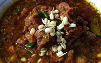 Resep Rawon Daging Sapi Lezat, Rahasia Kuah Hitam Khas Jawa yang Bikin Nagih dan Mudah Dicoba di Rumah