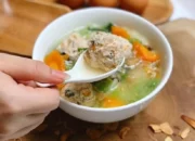 Resep Sayur Sop Lezat dan Sehat, Rahasia Kuah Gurih yang Bikin Keluarga Ketagihan dalam 30 Menit!