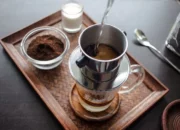 Resep Vietnam Drip, Rahasia Membuat Kopi Kuat dan Aromatik ala Kafe Vietnam, Mudah Dipraktikkan di Rumah!