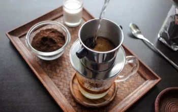 Resep Vietnam Drip, Rahasia Membuat Kopi Kuat dan Aromatik ala Kafe Vietnam, Mudah Dipraktikkan di Rumah!