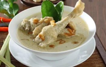 Resep Ayam Lezat dan Praktis, Rahasia Masakan Rumahan yang Bikin Lidah Bergoyang dan Keluarga Terpesona