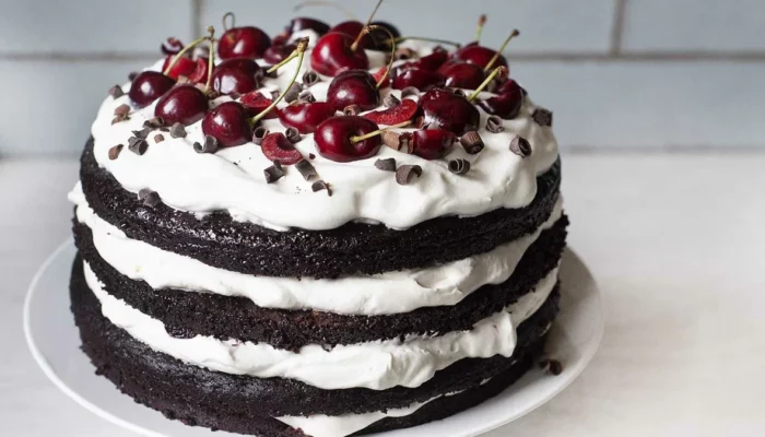 Resep Black Forest Kukus Super Lembut, Anti Gagal dan Bikin Nagih dalam Satu Gigitan!