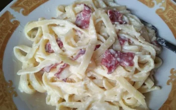 Resep Fettucini Simple, Cepat Sajikan Makanan Restoran di Rumah dengan Bahan Mudah dan Rasanya Autentik