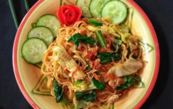 Resep Bakmi Goreng GM, Rahasia Nikmat ala Restoran yang Bisa Dibuat di Rumah, Cepat dan Mudah!