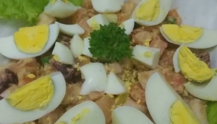 Resep Huzarensla Salad, Kreasi Segar dan Mudah untuk Acara Spesial, Nikmati Cita Rasa Autentik yang Bikin Nagih!