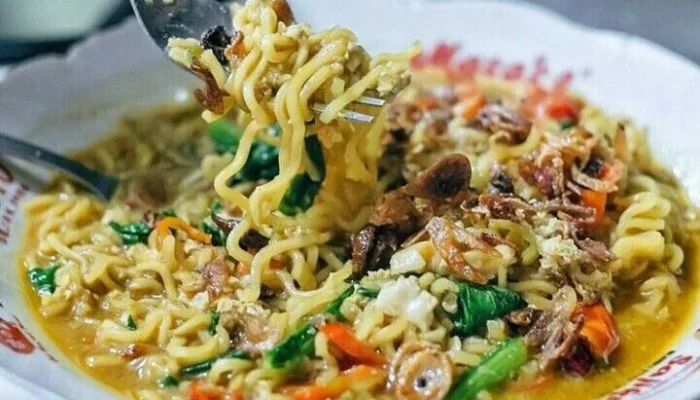 Resep Indomie Goreng Nyemek, Nikmatnya Kuah Gurih dan Tekstur Kenyal yang Bikin Ketagihan!