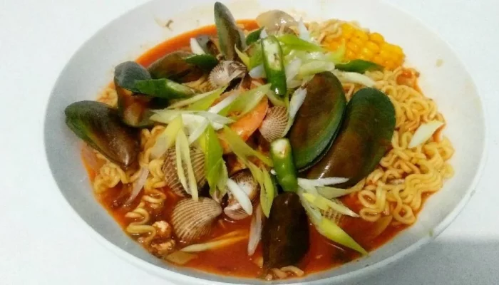 Resep Jjampong Korea Pedas Gurih, Rahasia Bikin Kuah Nikmat dan Segar dalam 30 Menit!