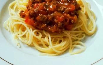 Resep Spaghetti Bolognese Lezat dan Mudah, Rahasia Kuah Kental yang Bikin Lidah Bergoyang!