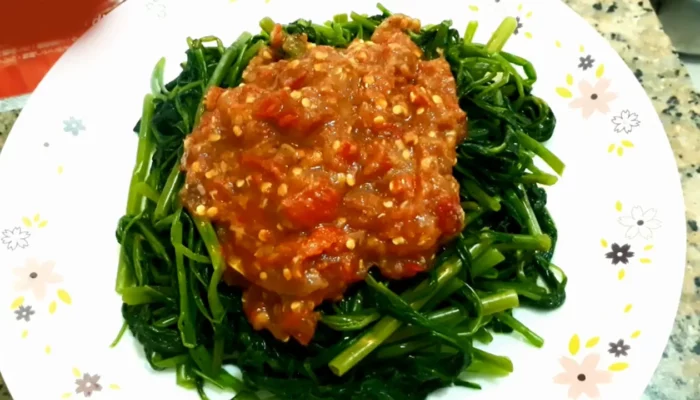 Resep Kangkung Plecing Pedas Gurih, Rahasia Bikin Makan Siang Jadi Istimewa Tanpa Ribet