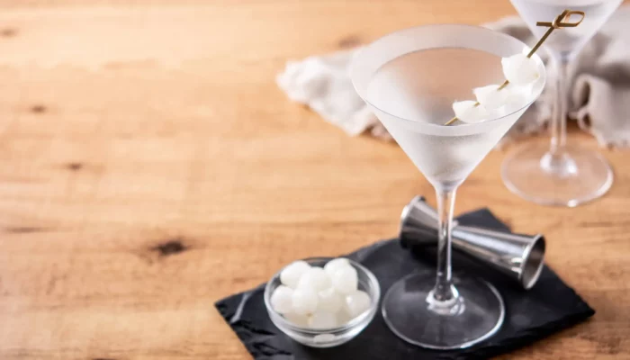 Resep Lychee Martini Mudah, Segar, dan Elegan untuk Acara Spesial, Cocok bagi Pemula dan Pecinta Cocktail Unik