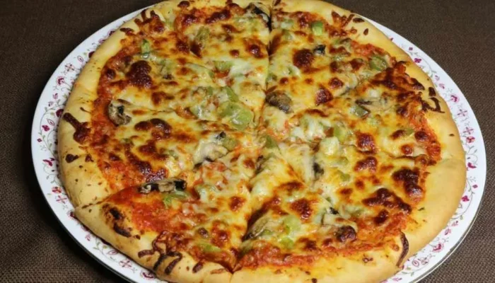 Resep Pizza Rumahan Mudah dan Lezat, Bikin Camilan Istimewa Tanpa Ribet dalam 30 Menit!