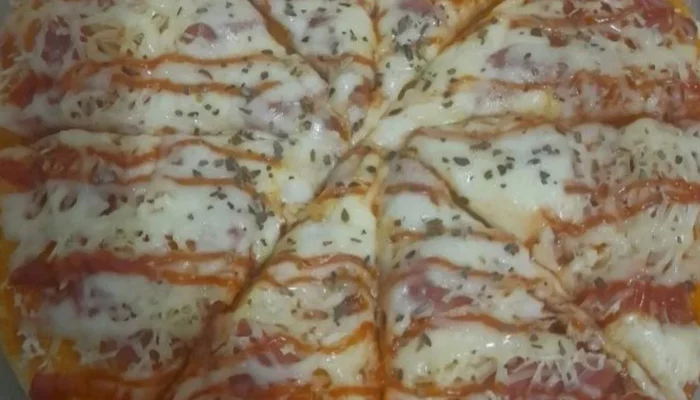 Resep Pizza Teflon Takaran Sendok, Simpel dan Anti Gagal untuk Camilan Keluarga yang Lezat dalam 30 Menit!