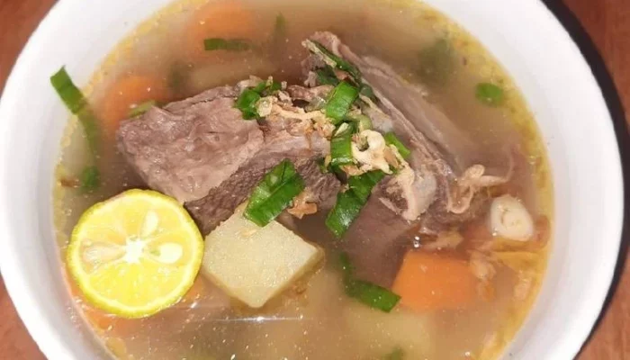 Resep Sop Iga Sapi Lezat dan Bergizi, Rahasia Kuah Bening yang Menggugah Selera dan Menghangatkan Badan