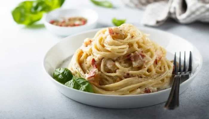 Resep Spaghetti Carbonara Mudah, Lezat ala Restoran, Rahasia Tekstur Krimi Tanpa Gagal untuk Pemula