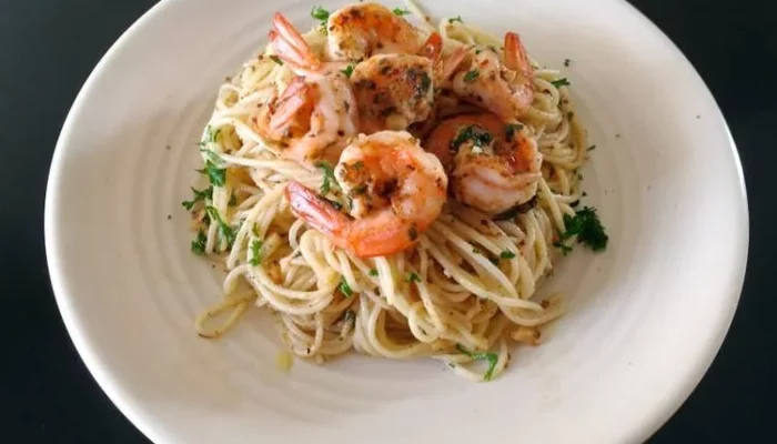 Resep Spaghetti Aglio Olio Mudah, Lezat, dan Bikin Nagih, Cocok untuk Makan Malam Cepat Sajikan dalam 15 Menit!