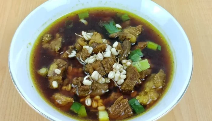 Resep Rawon Sapi Kuwek Lezat, Rahasia Bumbu Hitam Khas yang Bikin Nagih dan Mudah Dicoba di Rumah