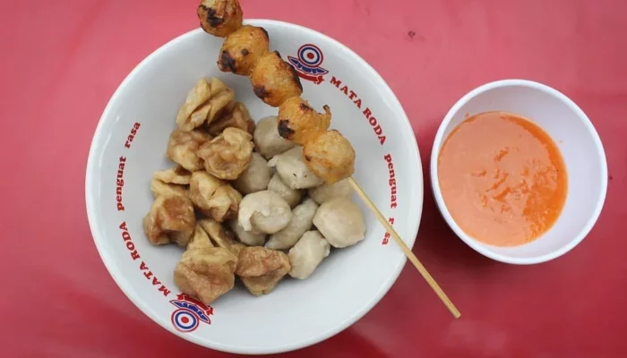 Resep Bakso Ayam 3 kg untuk Jualan, Rahasia Kenyal dan Gurih yang Bikin Pelanggan Ketagihan!