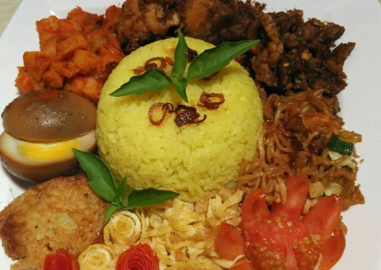 resep nasi kuning 2kg beras